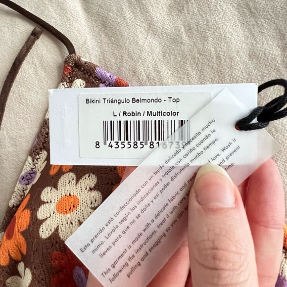 Robin Triangles String Bikini in cute 70s flower print— size L top, XL bottom - Picture 4 of 7